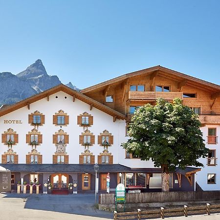 Der Gruene Baum Mountain Boutique Hotel Ehrwald Exterior photo